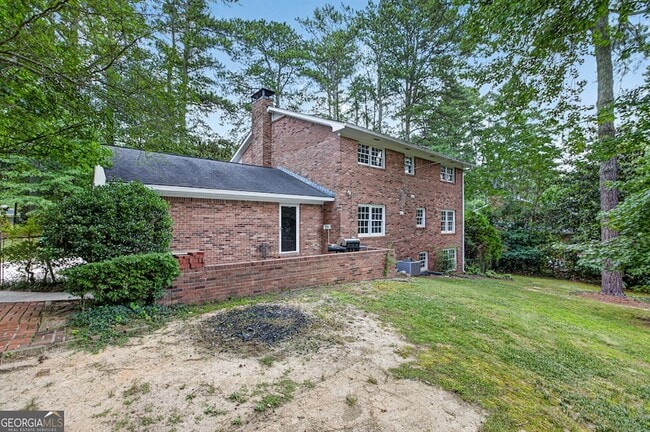 Building Photo - 4854 Springfield Dr