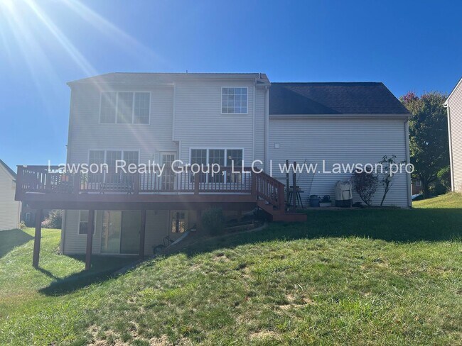 Building Photo - Gorgeous Classic Cave Spring Colonial in S...