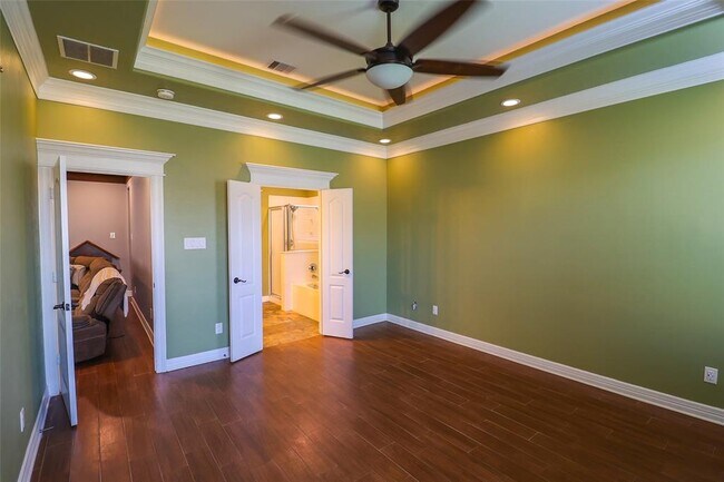 Building Photo - 7438 Tonsley Springs Dr