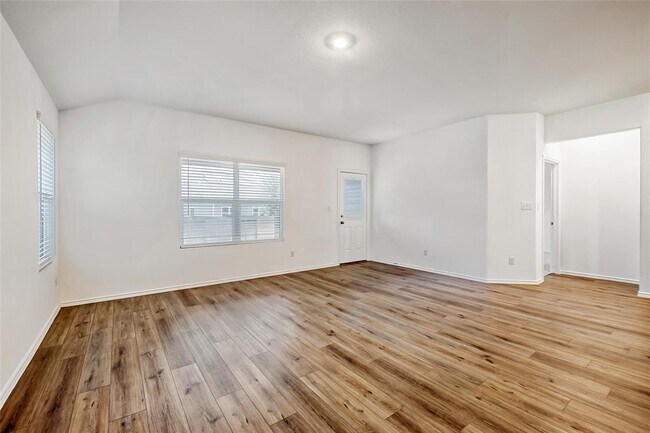 Building Photo - 430 Doherty