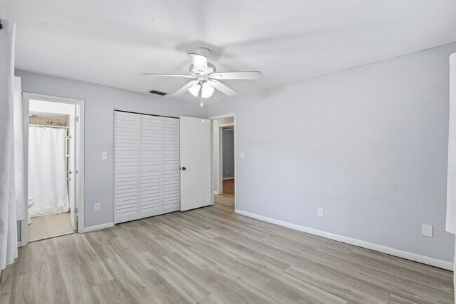 Building Photo - Northwood Oaks in Northwest Gainesville