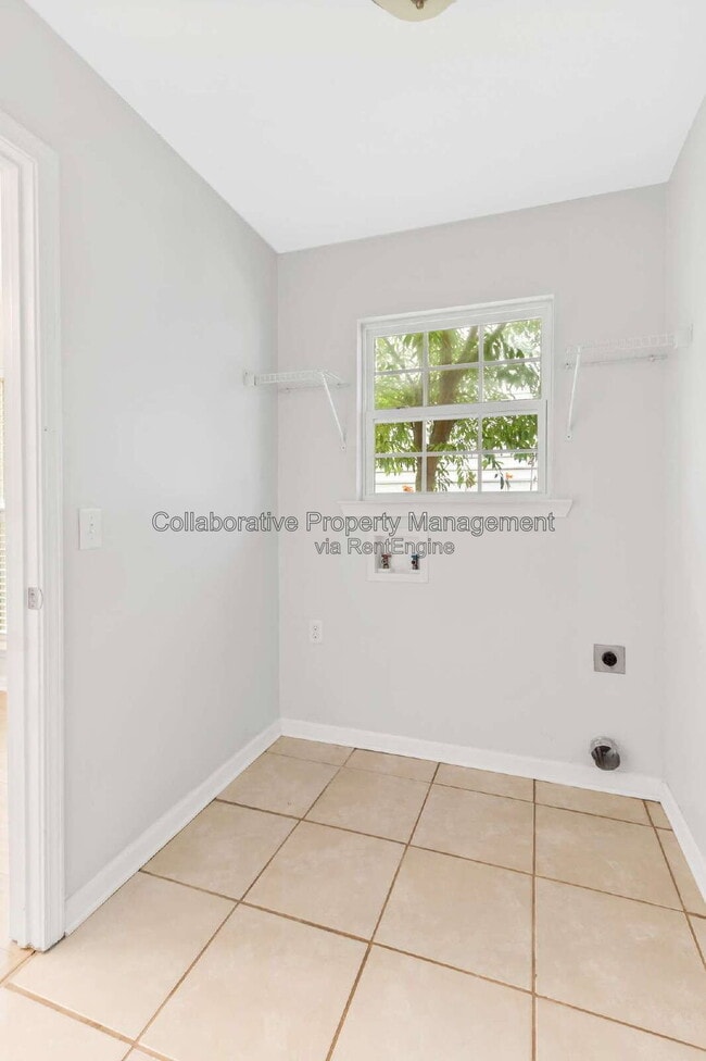 Building Photo - 80 Peregrine Cir