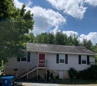 Building Photo - 718 Poplar Grove Rd