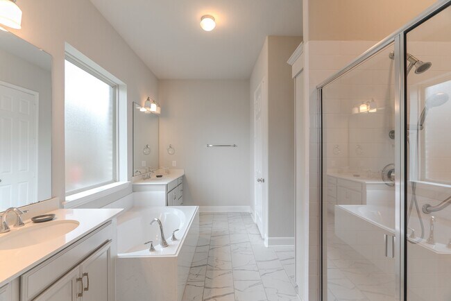 Building Photo - 8110 Copper Rock Dr