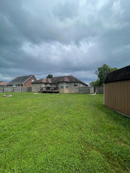 Building Photo - 13807 Deerfield Crossing