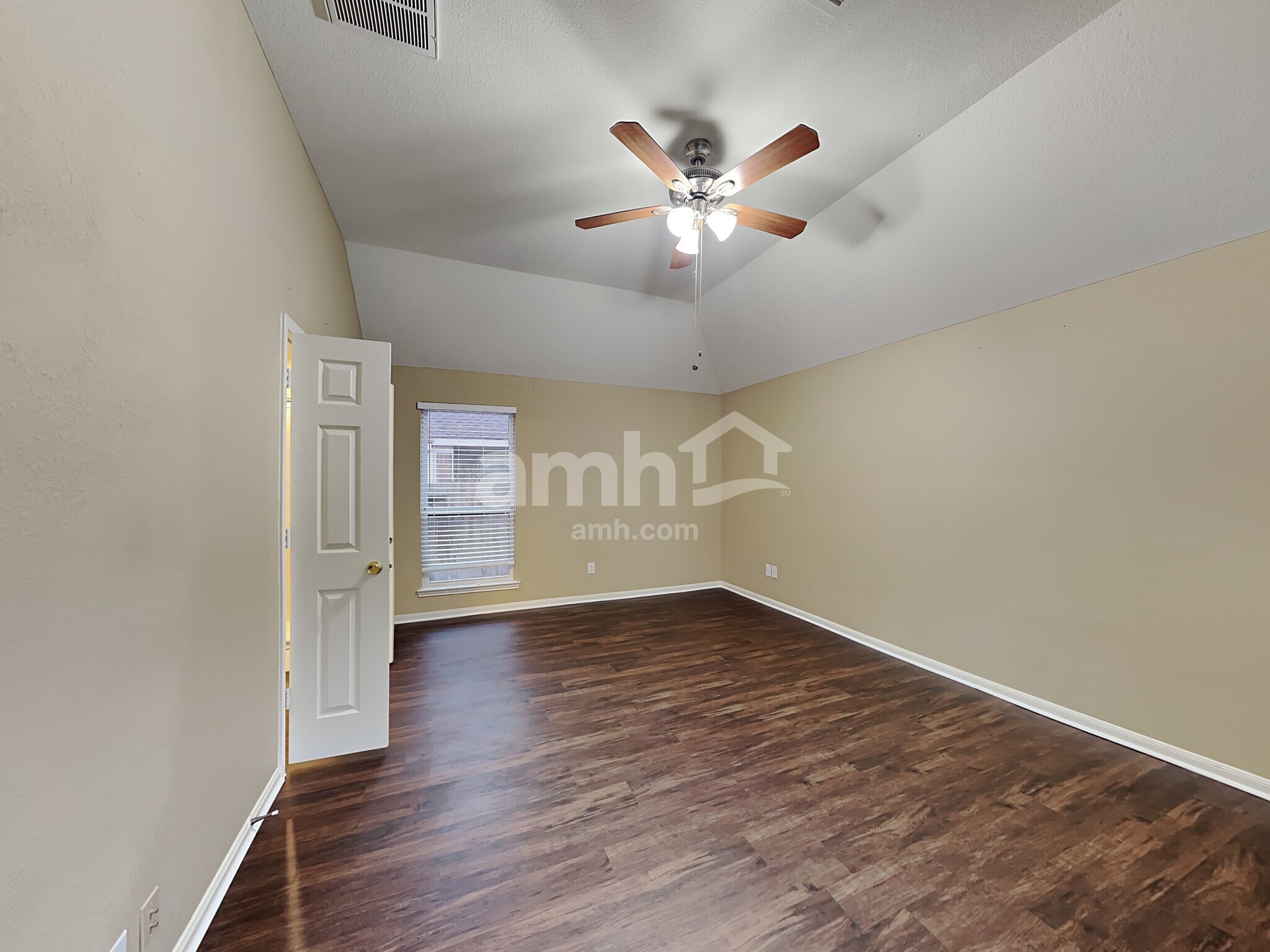 Building Photo - 22722 Canyonback Ct