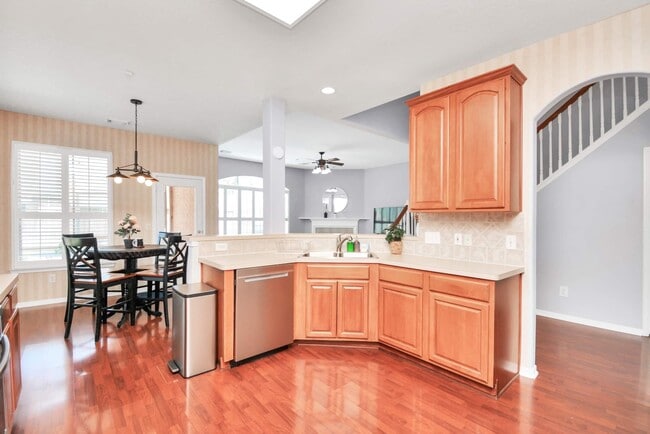 Building Photo - 11106 Oak Mesa Ct