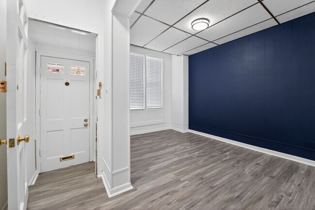 Building Photo - 1607 Ramsay St