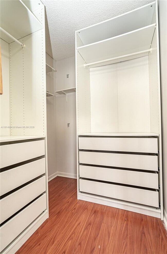 Building Photo - 1592 Salerno Cir