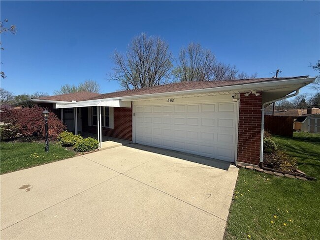 Building Photo - 6418 Oakhurst Pl