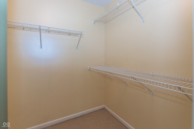 Building Photo - 10768 Belair Dr