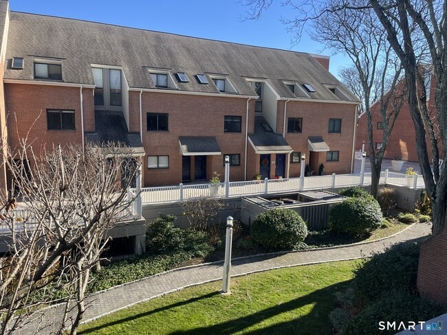 Primary Photo - 9 River Rd