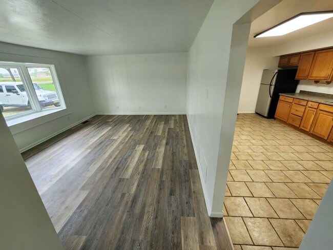 Building Photo - Shawnee Country Rental – 3 Bed, 1 Bath Hom...