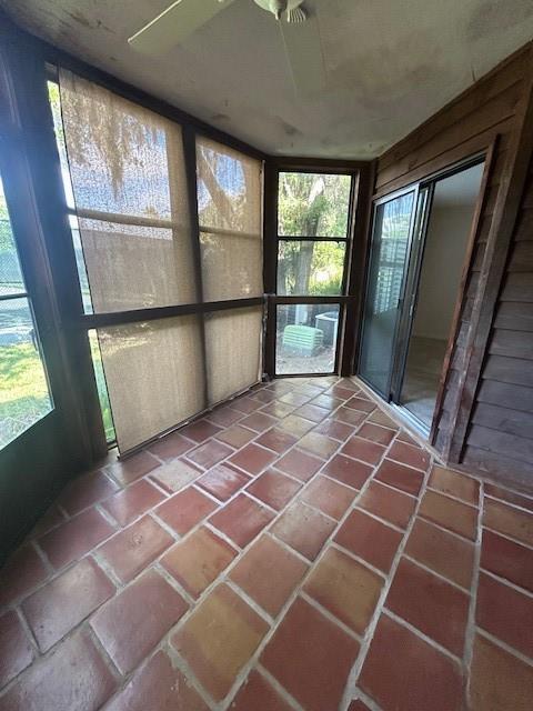 Building Photo - 924 Wimbledon Dr