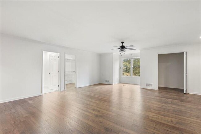 Building Photo - 3142 Chamblee Gap Rd