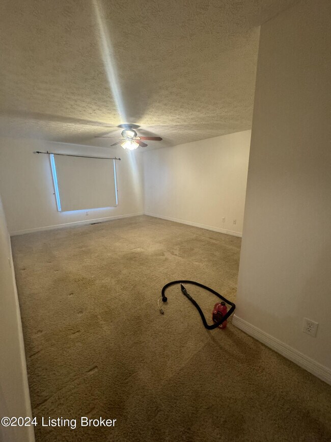 Building Photo - 14226 Academy Ridge Blvd