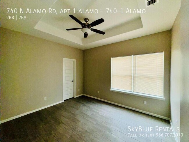 Building Photo - 740 N Alamo Rd