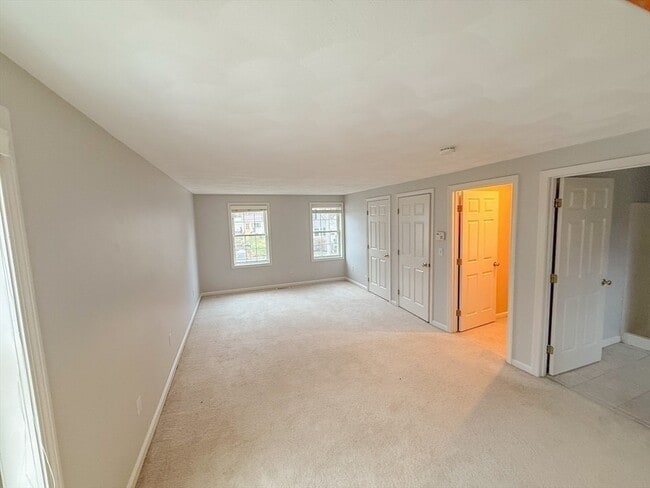 Building Photo - 14 Eastern Ave