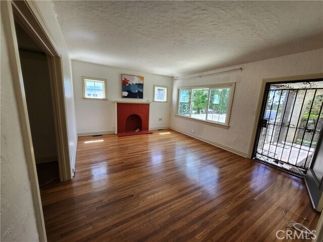 Building Photo - 471 Alameda St