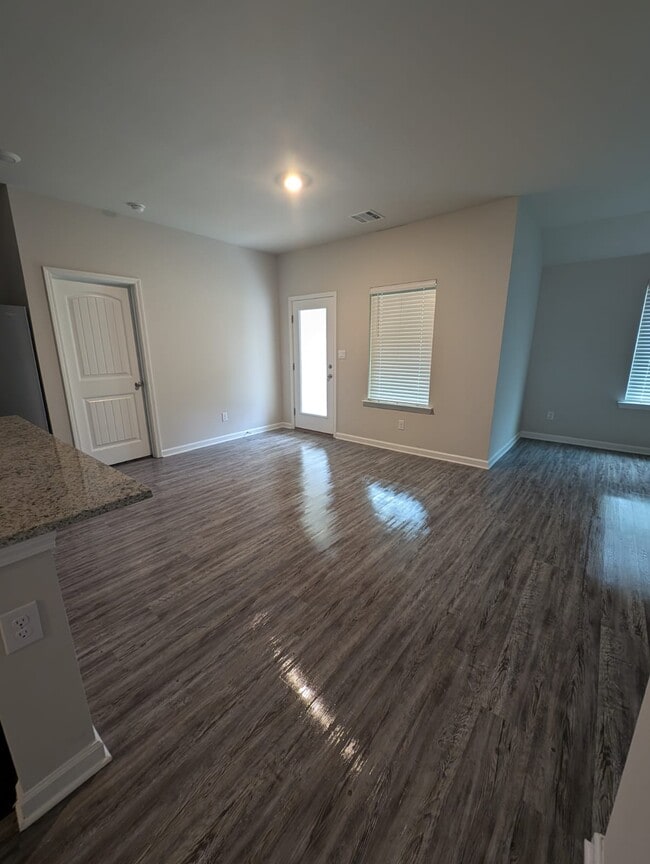 Building Photo - 13213 Fowler Dr