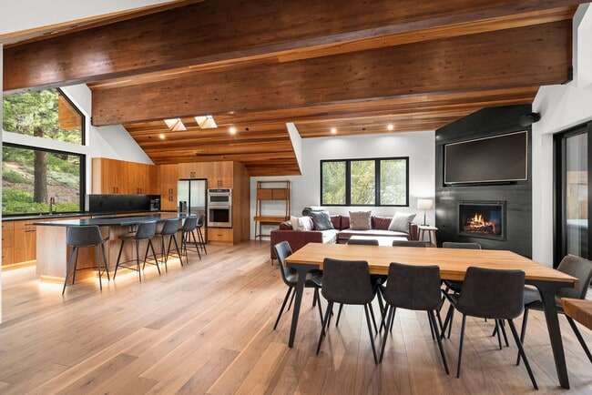Building Photo - The ultimate Tahoe experience
