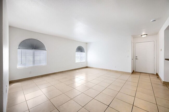 Building Photo - 9325 W Desert Inn Rd