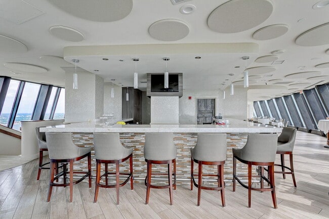 Building Photo - 3000 N Ocean Dr