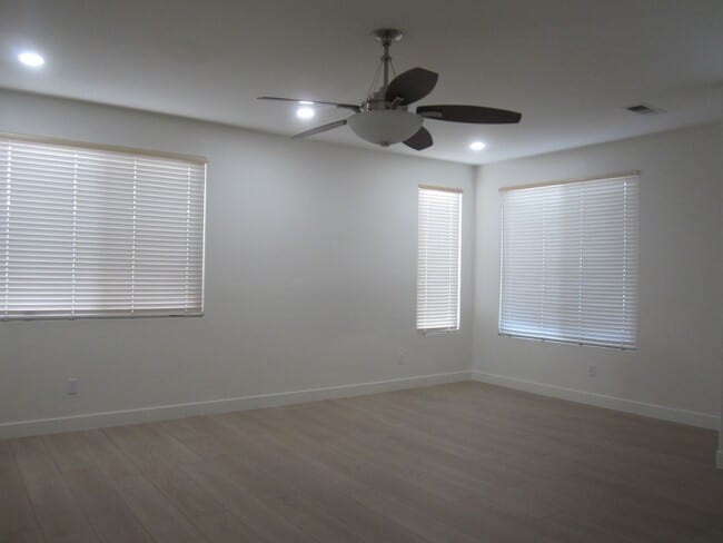 Building Photo - HIDDEN SPRINGS HACIENDA