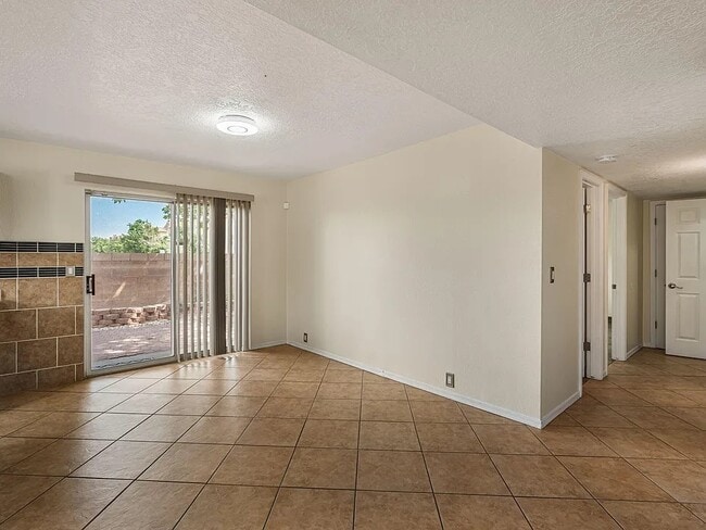 Building Photo - 7708 Ranchwood Dr NW