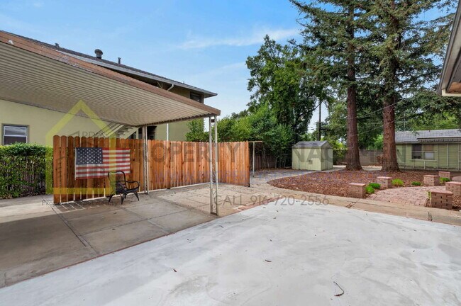 Building Photo - 9550 Colton Ave