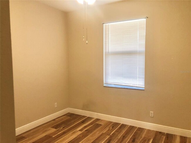 Building Photo - 1003 Fairwaycove Ln