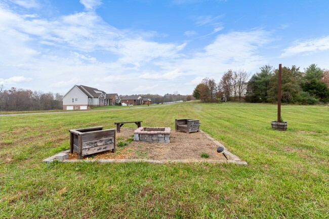 Building Photo - Lovely Single Family Home with Land