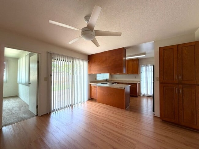 Building Photo - 3 Bedroom, 2 Bathroom with Carport