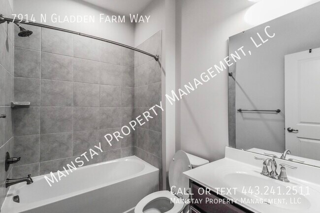 Building Photo - 7914 N Gladden Farm Way