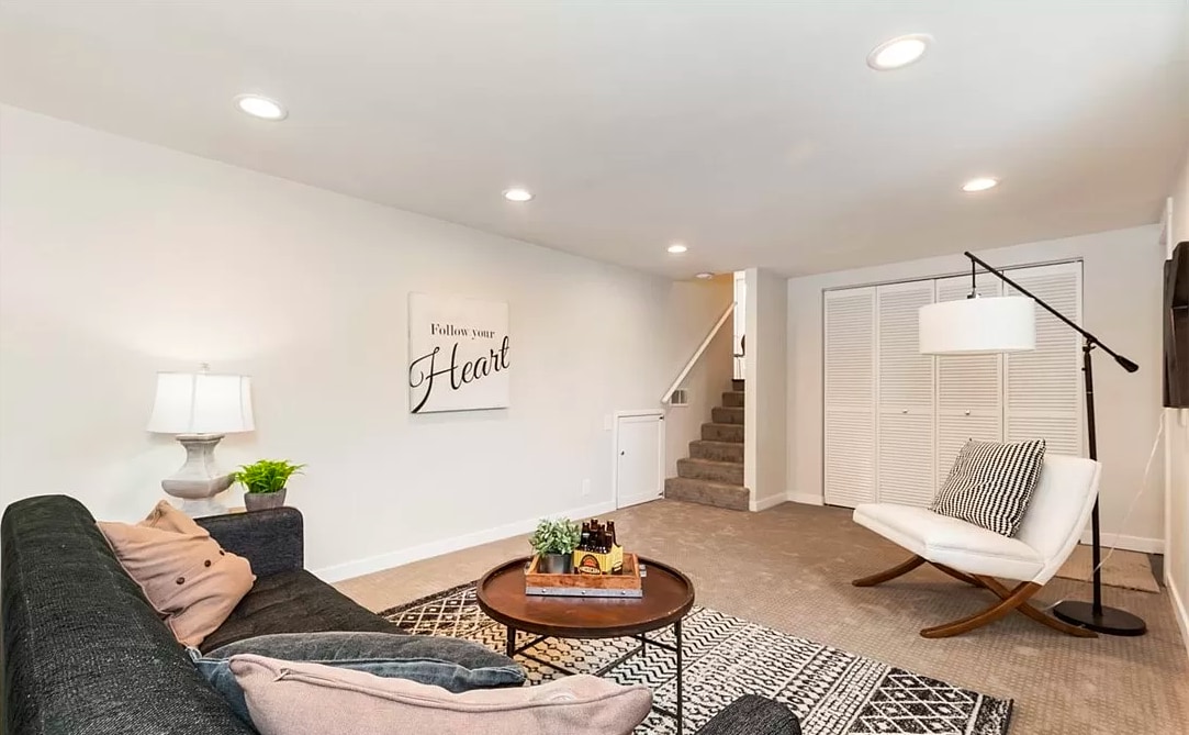 Building Photo - 1333 N 192nd St