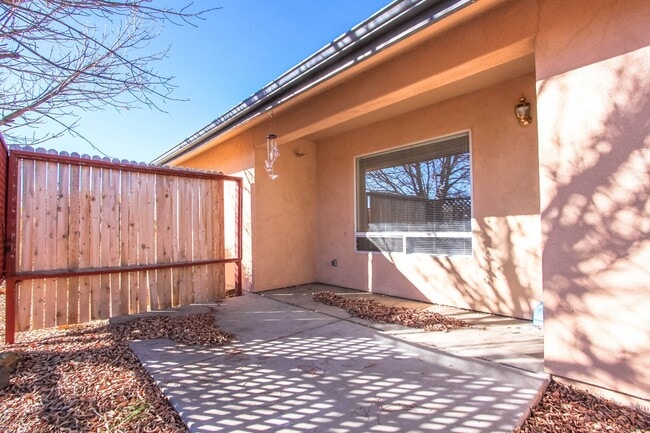 Building Photo - 4601 N Agua Fria Dr