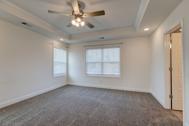 Building Photo - 1385 Harmon Ln