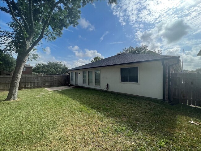 Building Photo - 4602 Serenity Trail