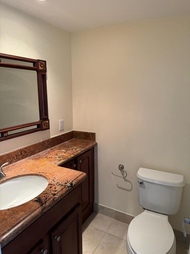 Building Photo - 3000 N Ocean Dr