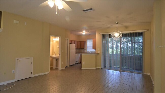 Building Photo - 11012 Black Swan Ct