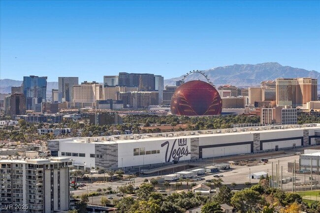 Building Photo - 3111 Bel Air Dr