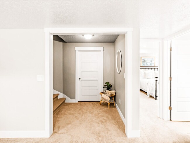 Building Photo - 2670 Weathervane Way S