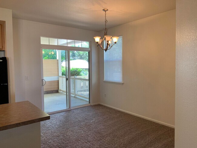 Building Photo - 1977 Grays Peak Dr