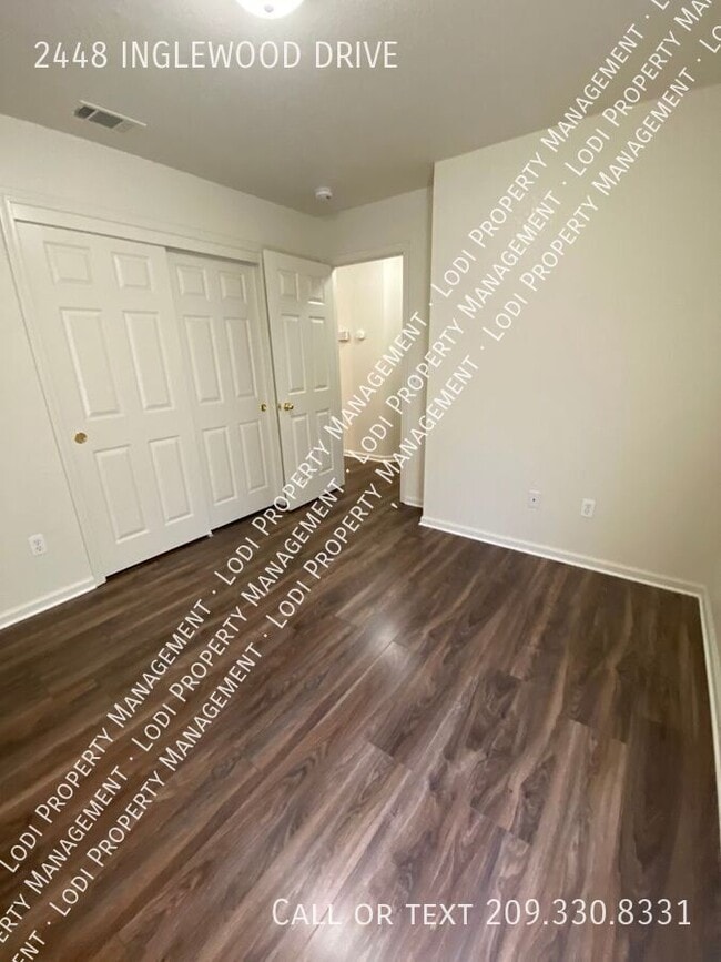 Building Photo - 2448 Inglewood Dr