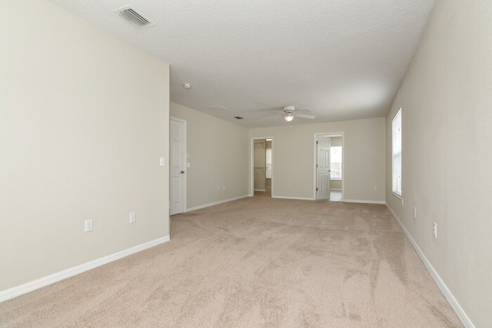 Building Photo - 5921 Cape Loop