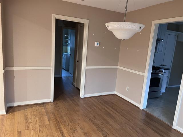 Building Photo - 3728 Seguin Dr