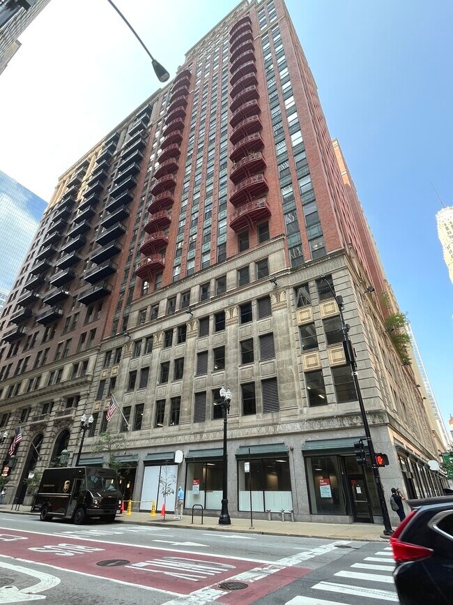 Primary Photo - 208 W Washington St