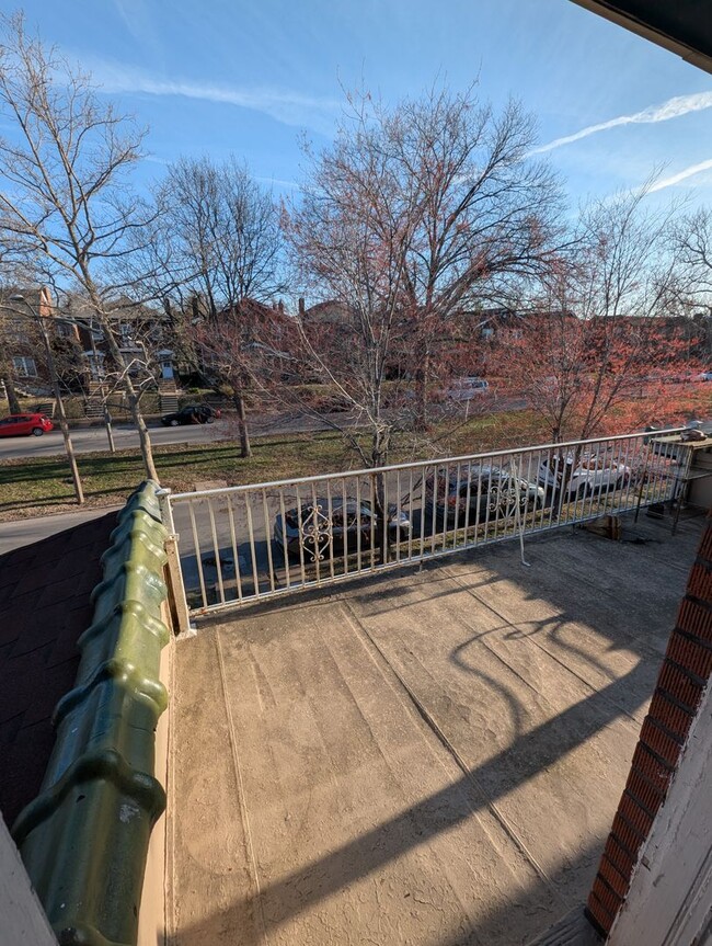 Building Photo - 4980-4982 Oleatha Avenue