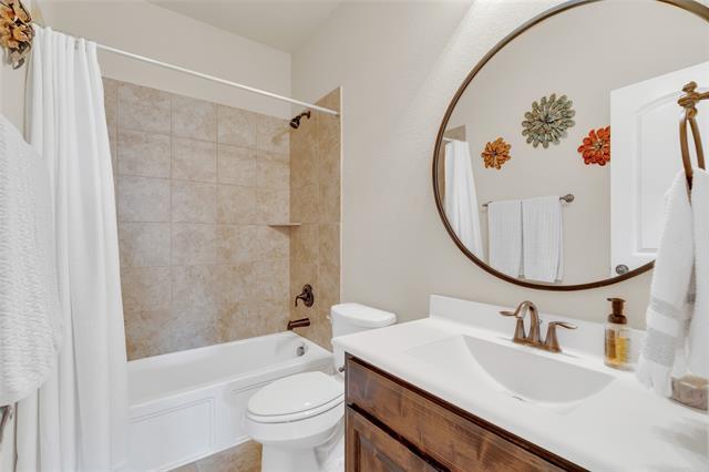 Building Photo - 2852 Exeter Dr