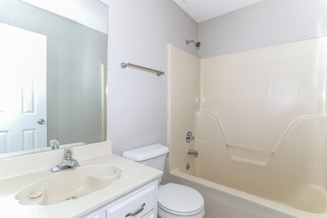 Building Photo - 4072 Angelace Dr N